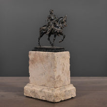 画像をギャラリービューアに読み込む, ルネサンス騎士のオブジェ|Florentine Horseman on its Stele