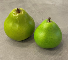 画像をギャラリービューアに読み込む, 天然粘土製の洋梨オブジェ|GARDECO pear