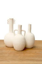画像をギャラリービューアに読み込む, MINI WITE CERAMIC AMPHORA WITH 2 HANDLES
